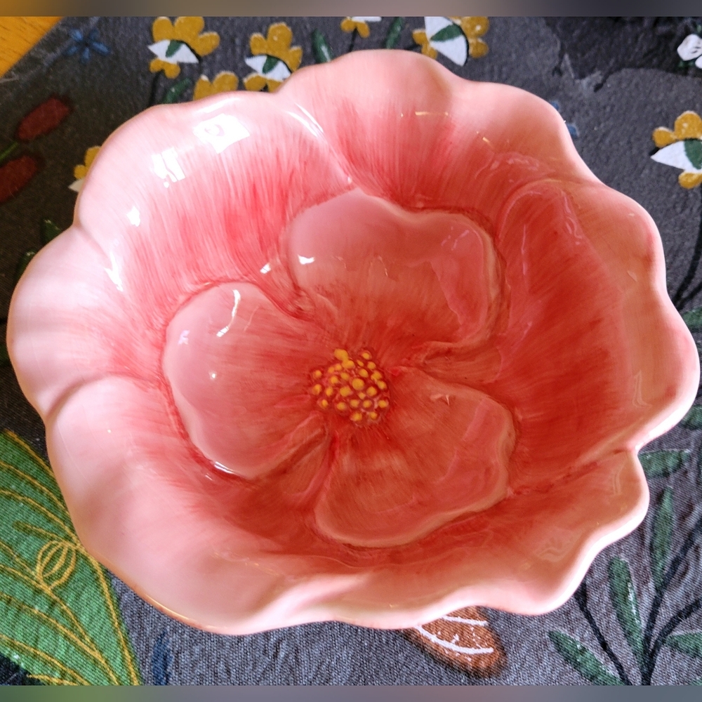 Pier 1 Pink Floral Ceramic Bowl💓🌺